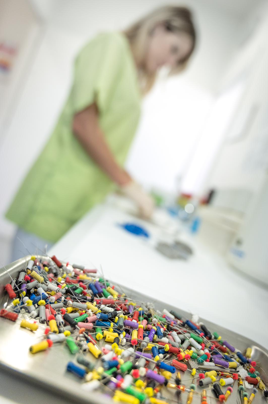 Come diventare un ASO: l'assistente alla poltrona del dentista